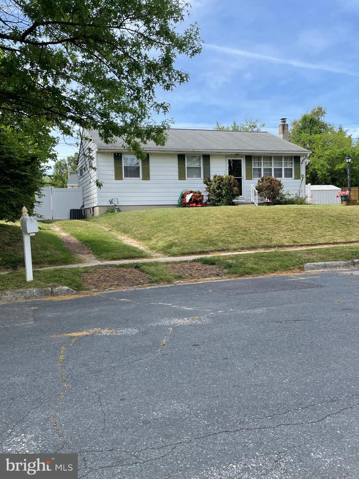 804 Geis Cir