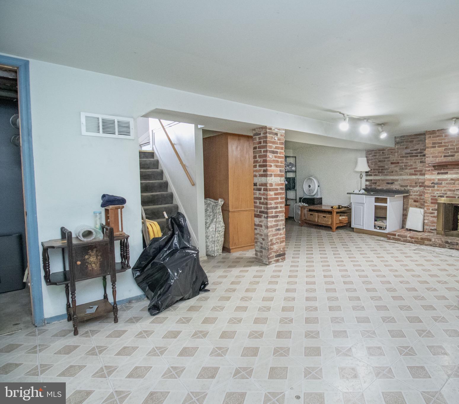 804 Geis Cir