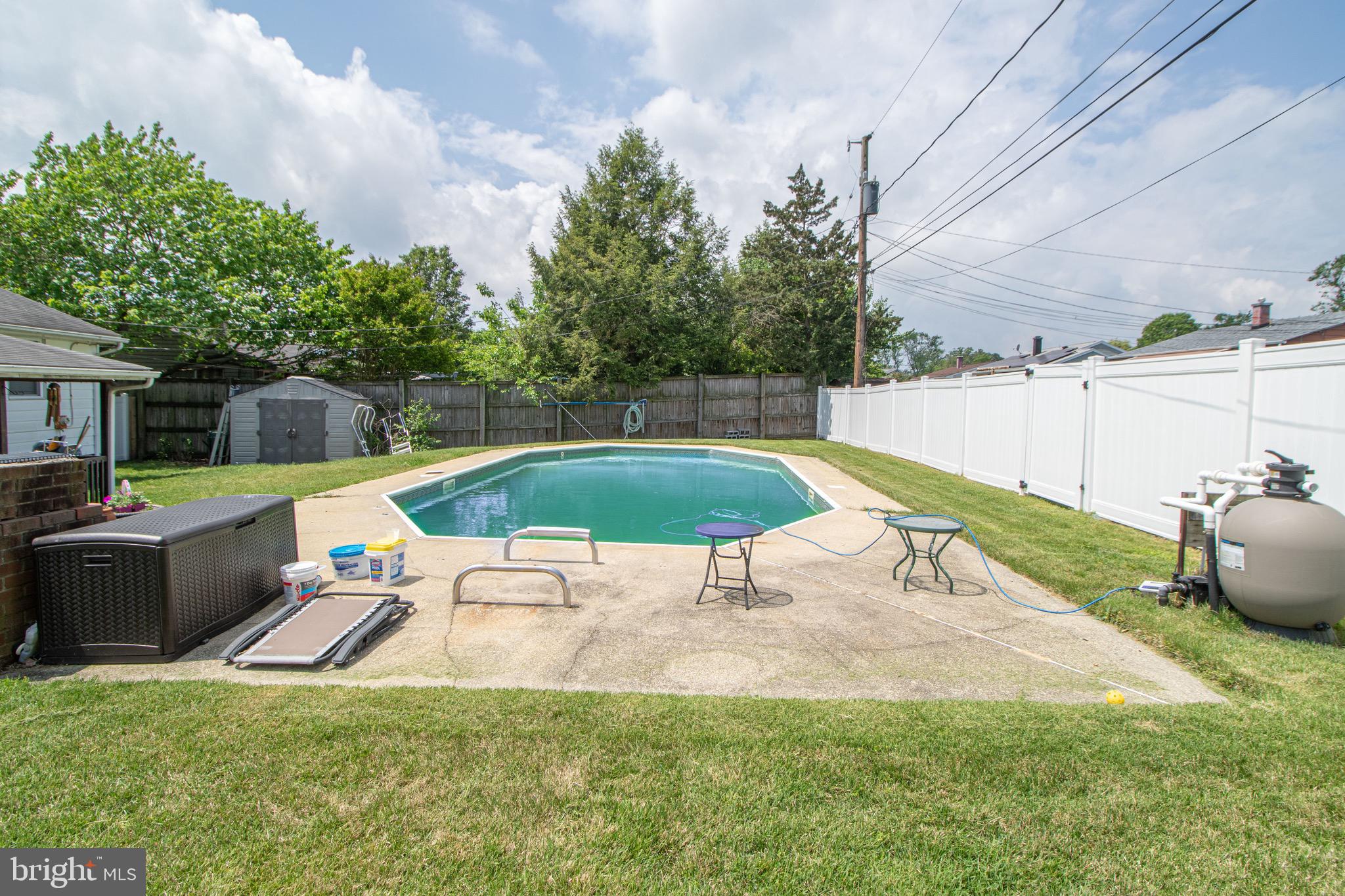 804 Geis Cir