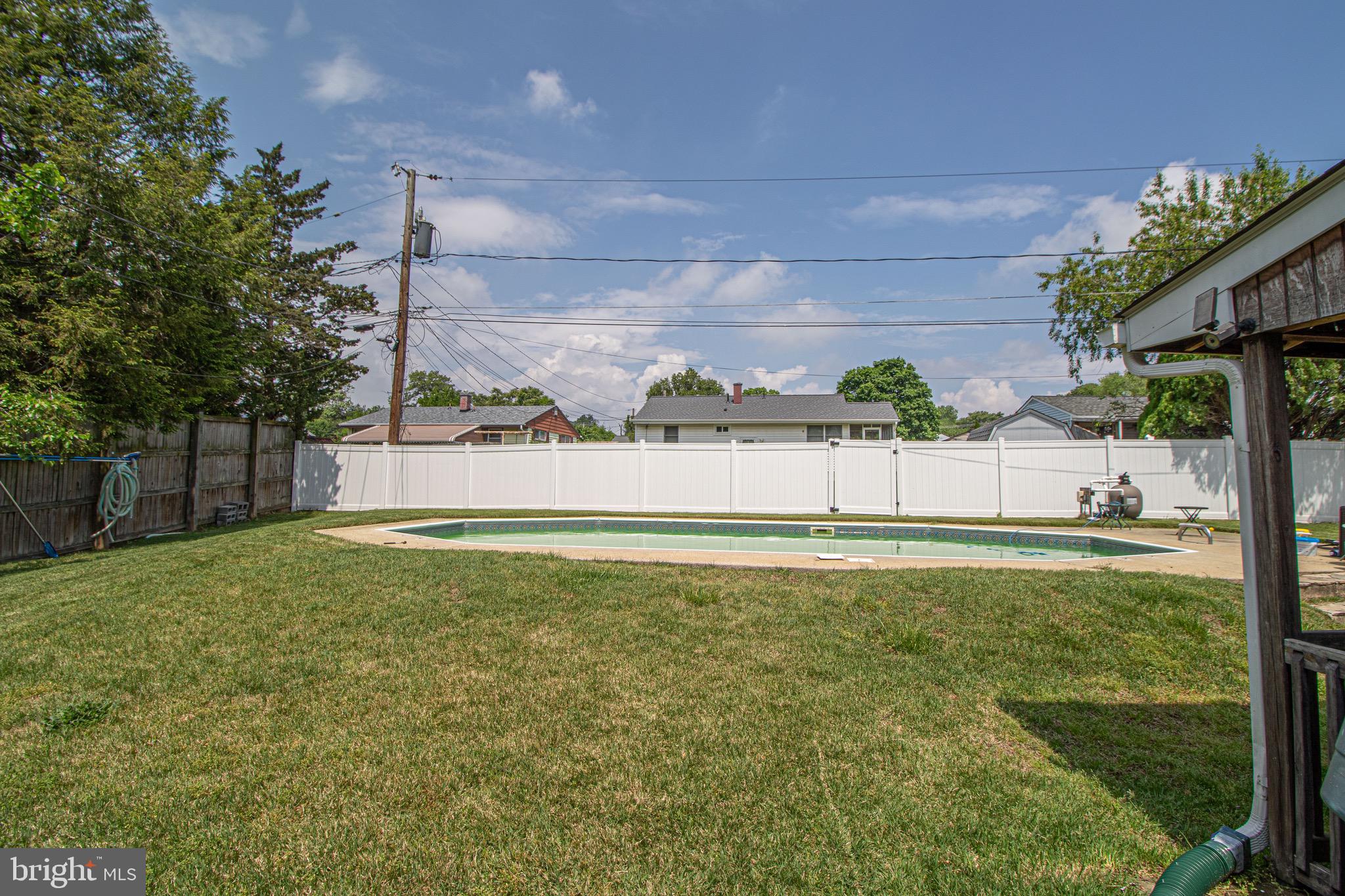 804 Geis Cir