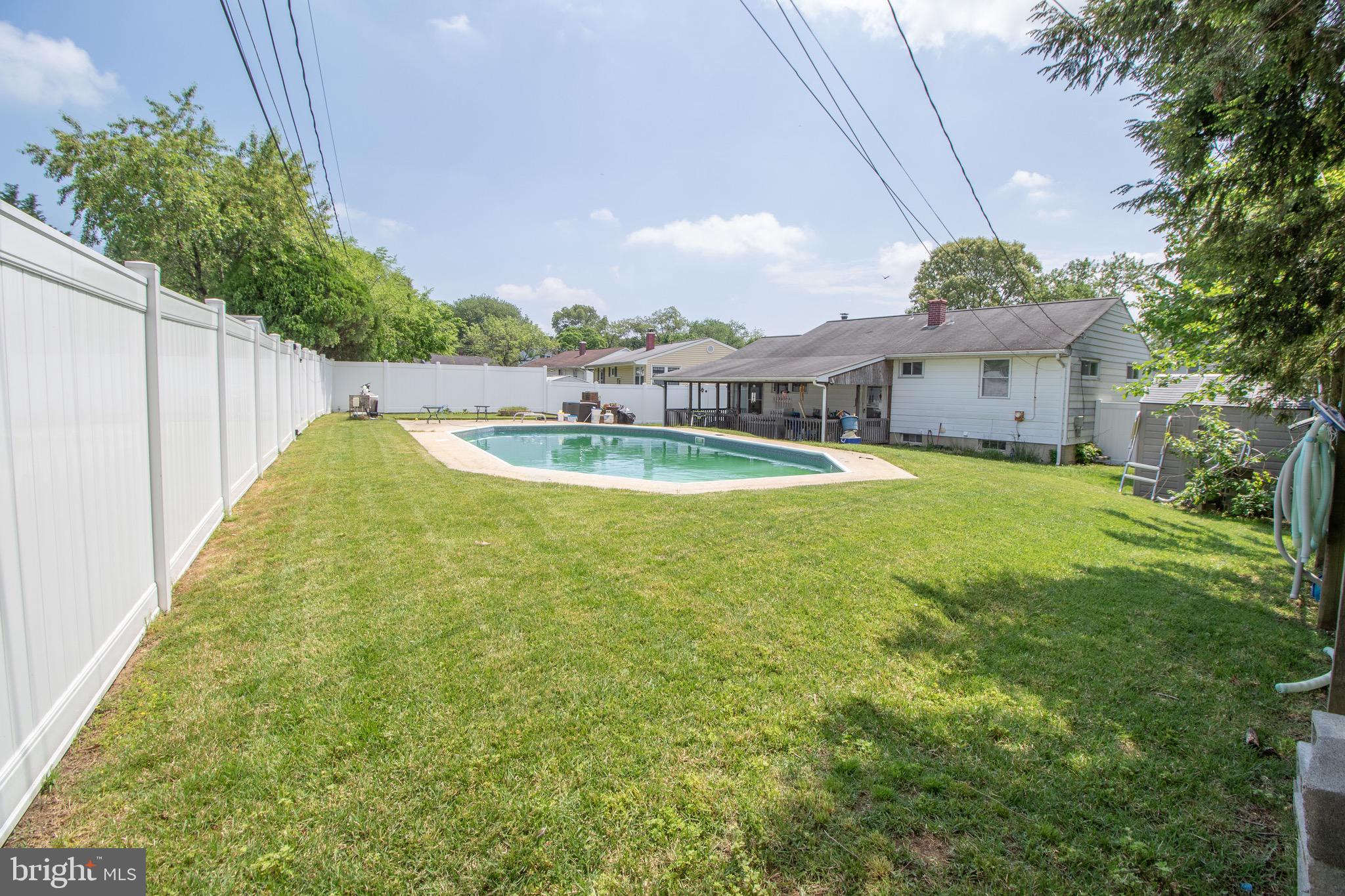 804 Geis Cir