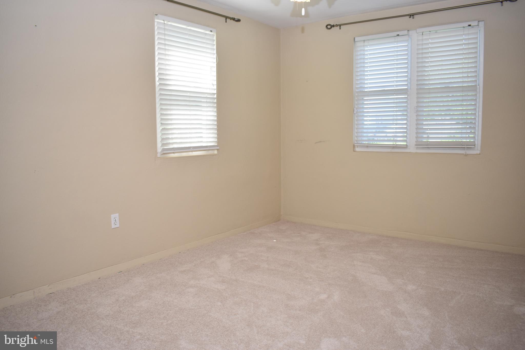 1008 Upton Rd