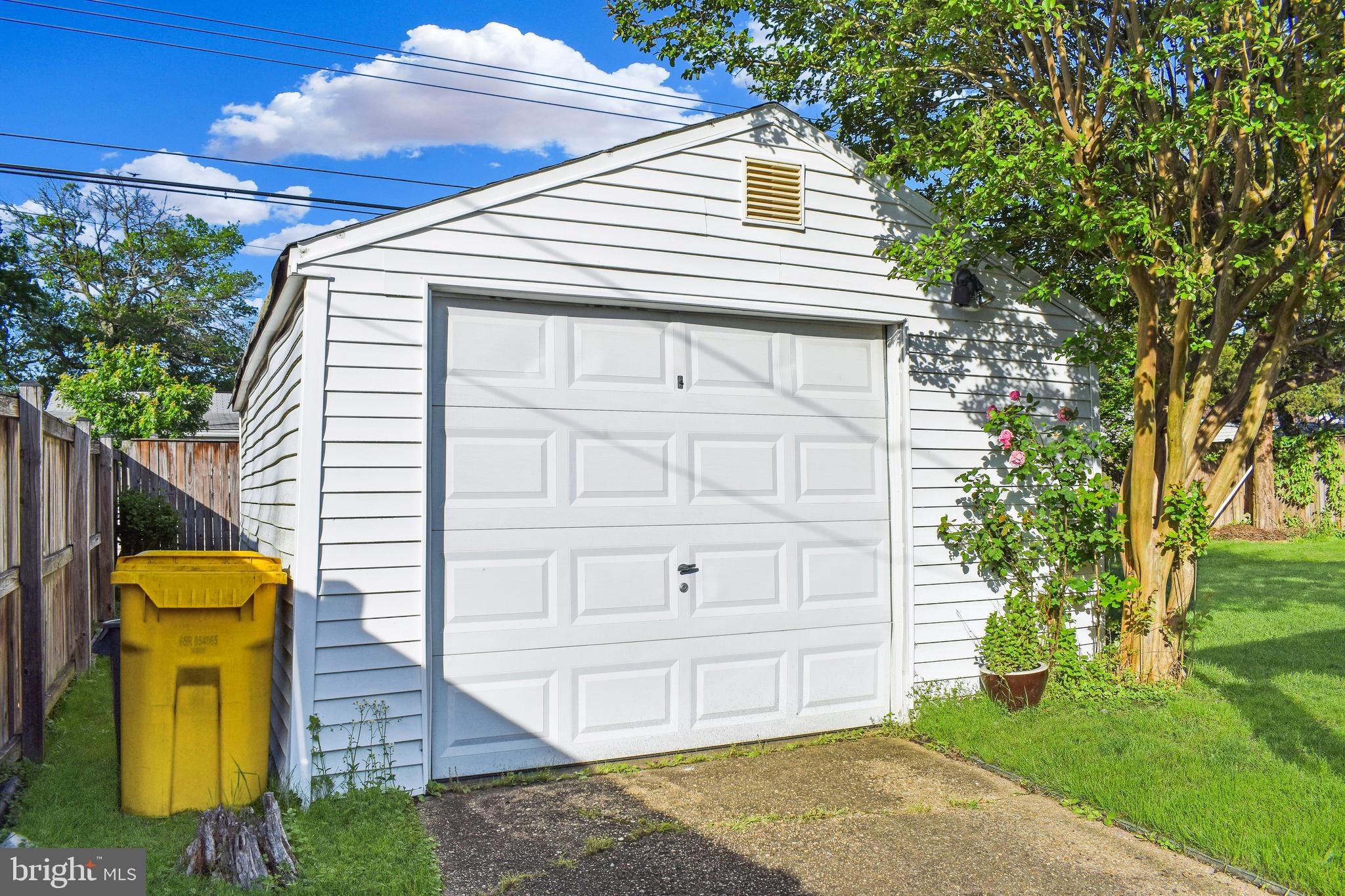 1008 Upton Rd