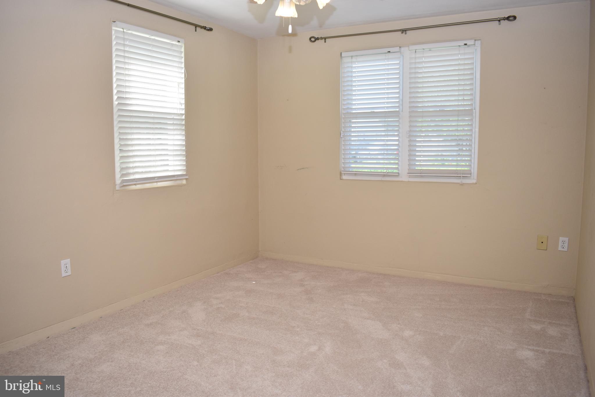 1008 Upton Rd