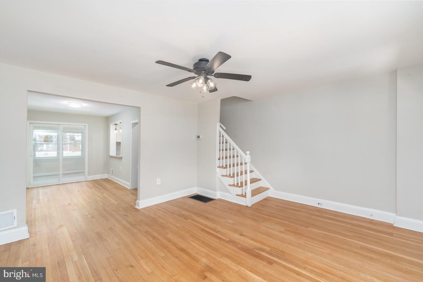 202 W Edgevale Rd
