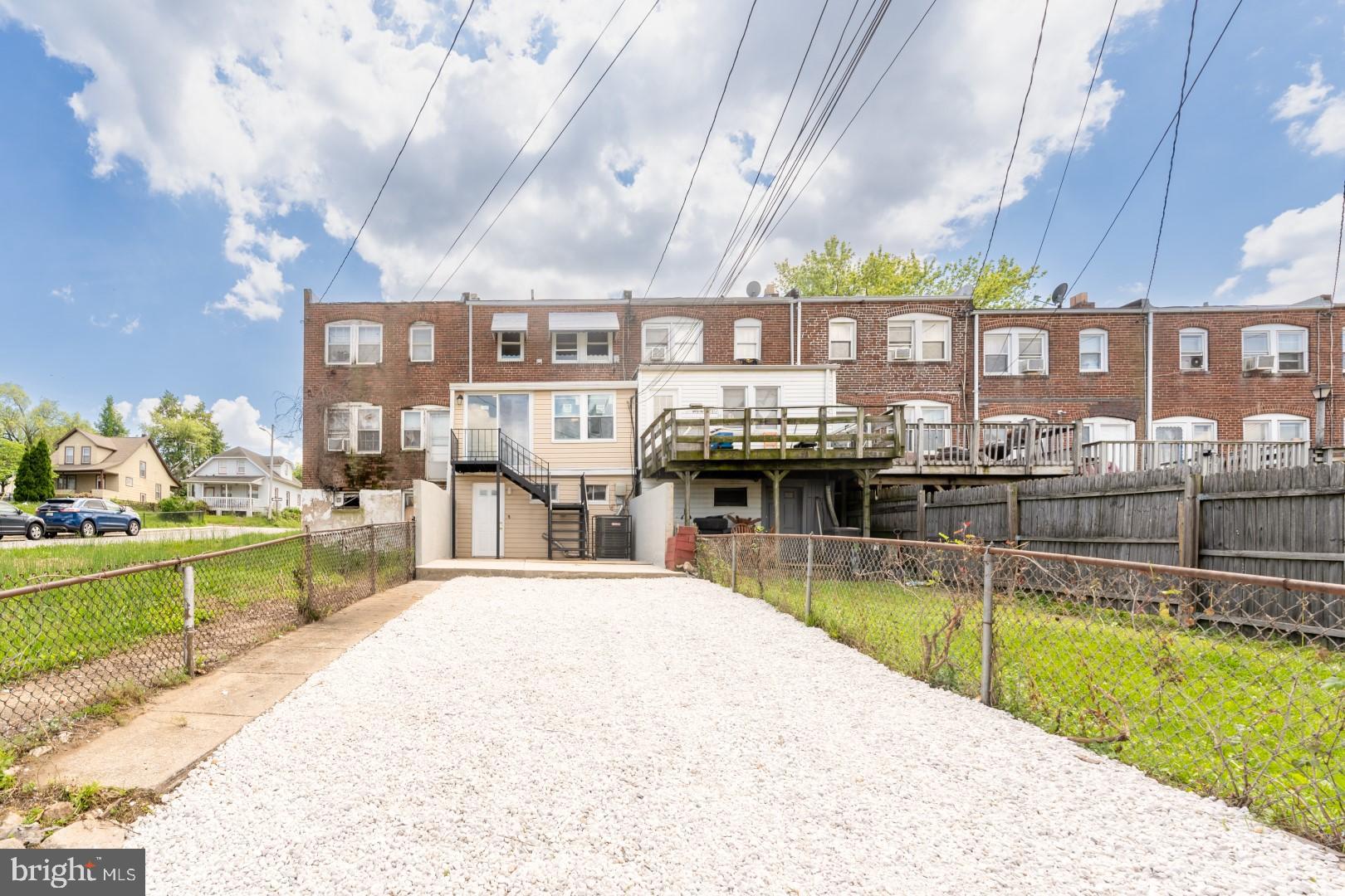 202 W Edgevale Rd