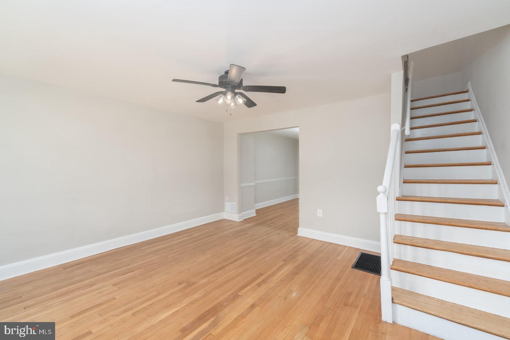 202 W Edgevale Rd