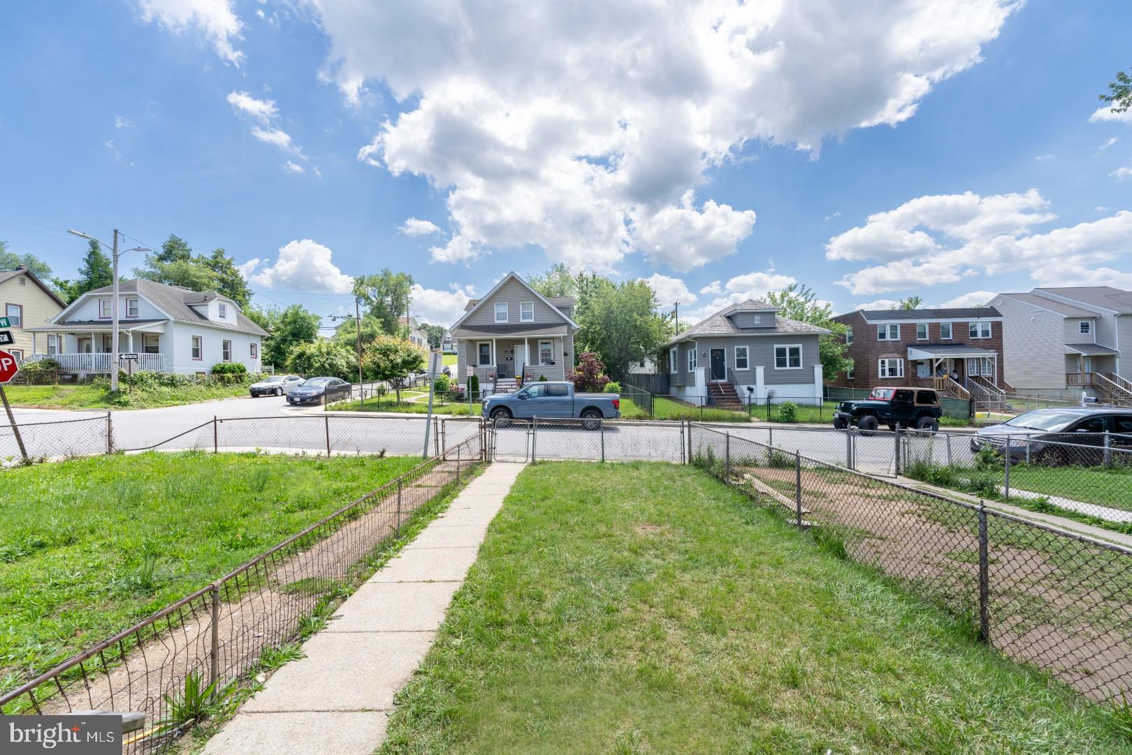 202 W Edgevale Rd
