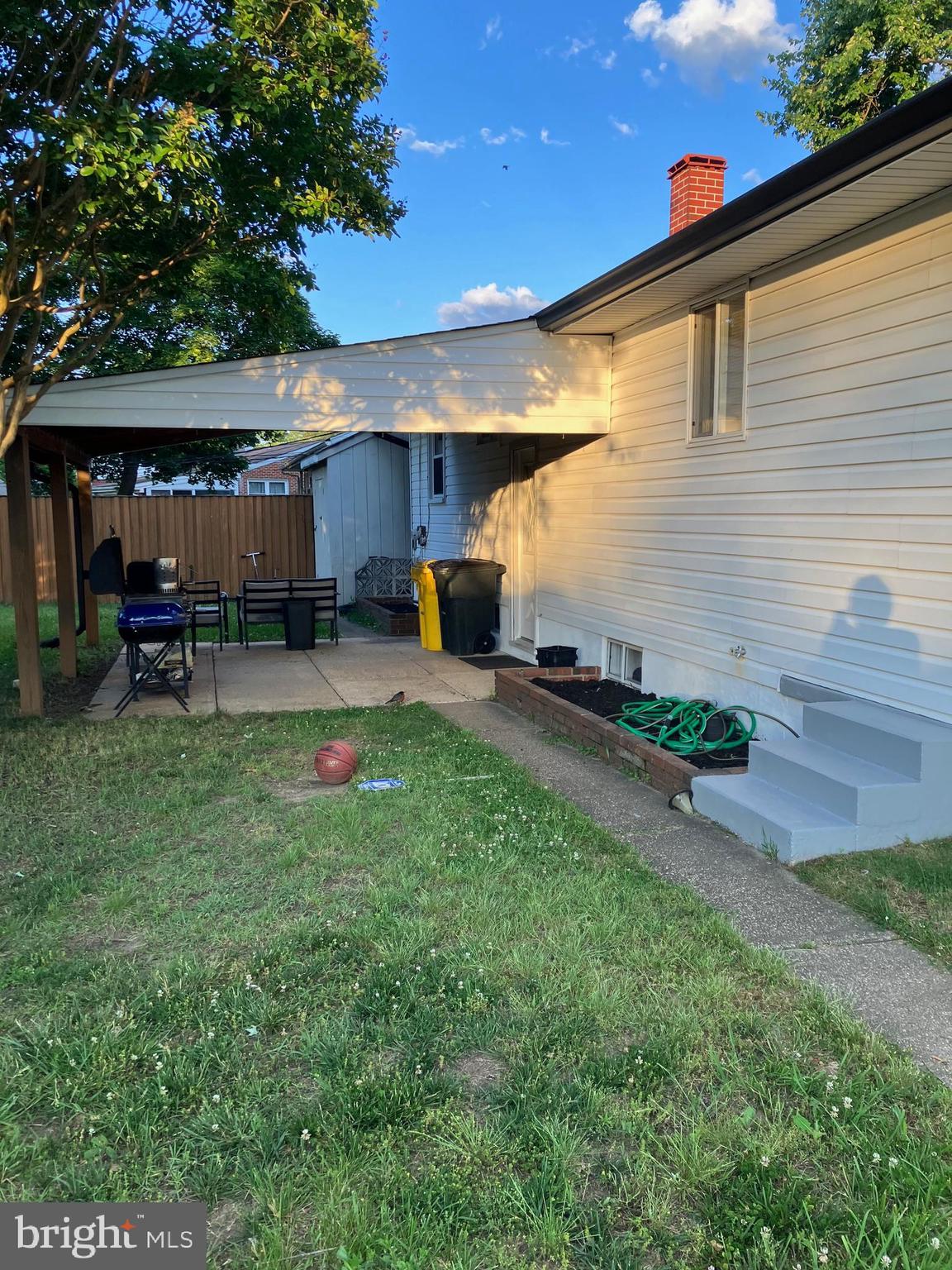 814 GEIS CIR
