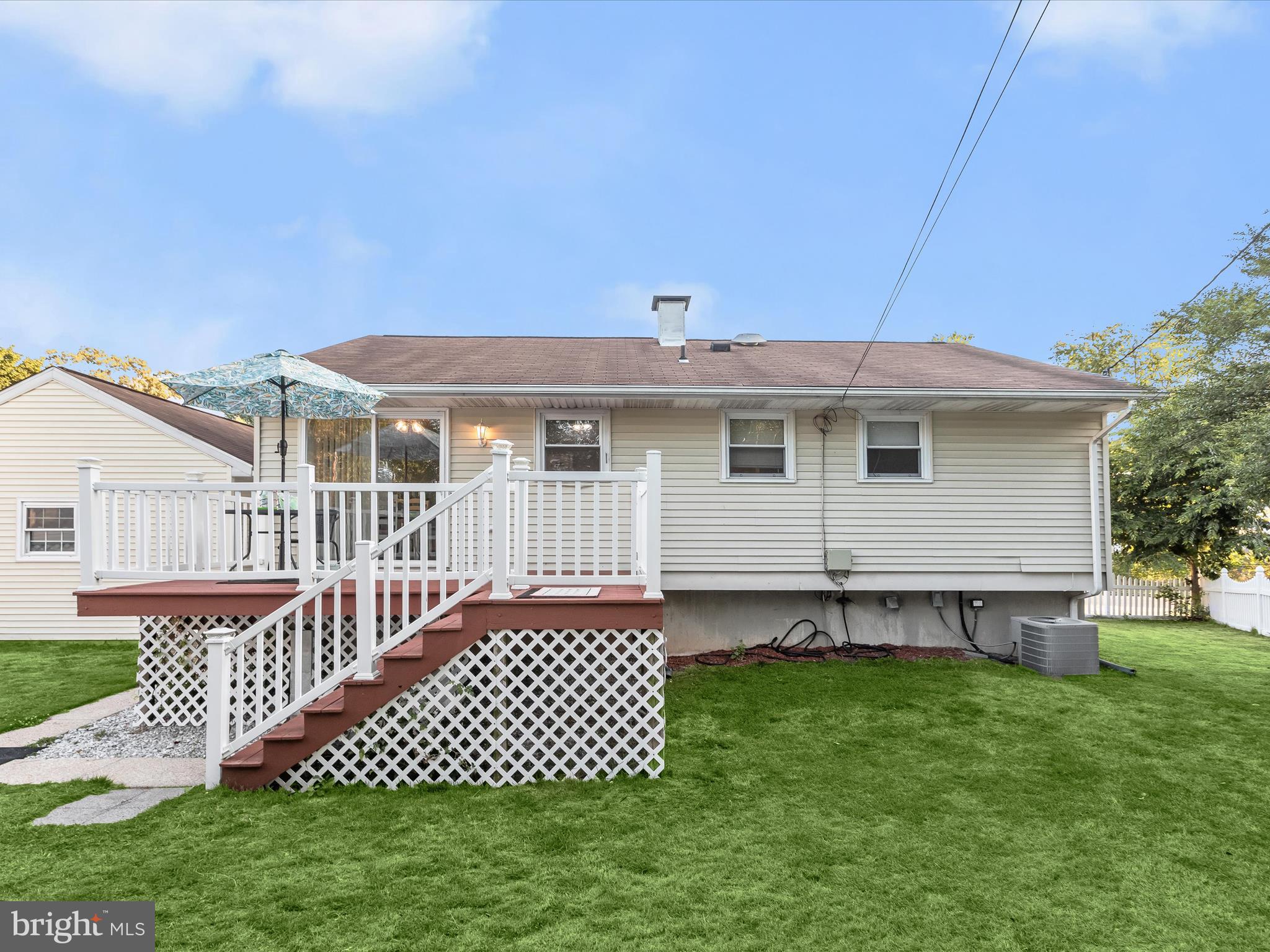 928 Princeton Ter