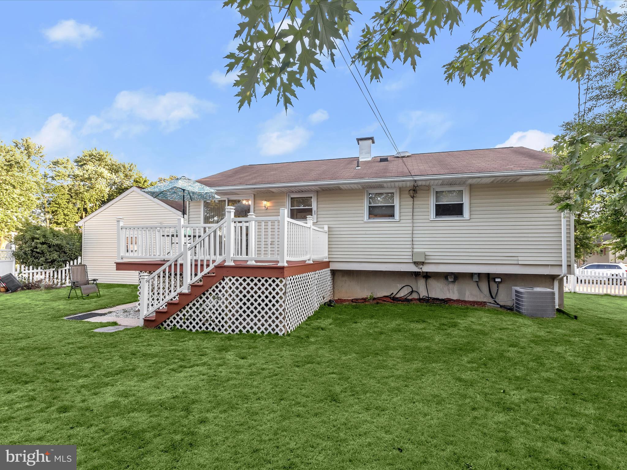 928 Princeton Ter