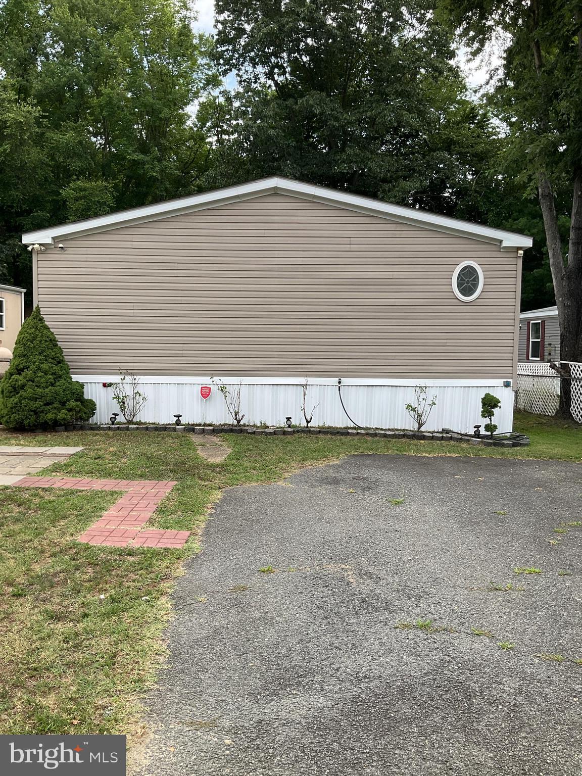 156 Jaguar Drive