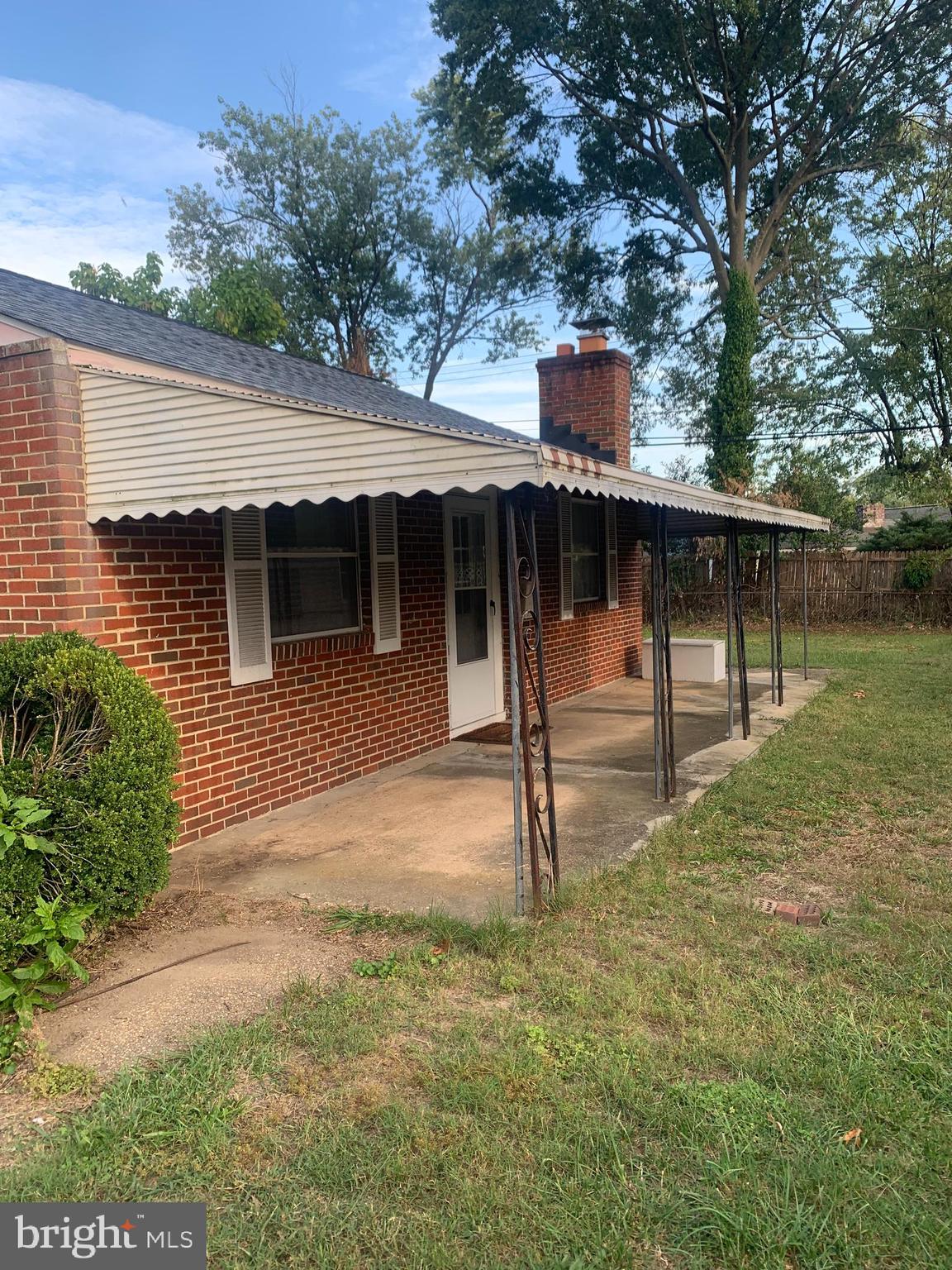 1007 Thomas Rd