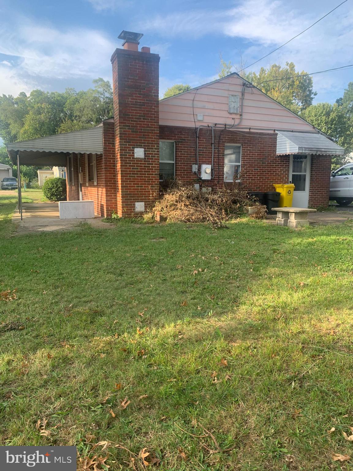 1007 Thomas Rd