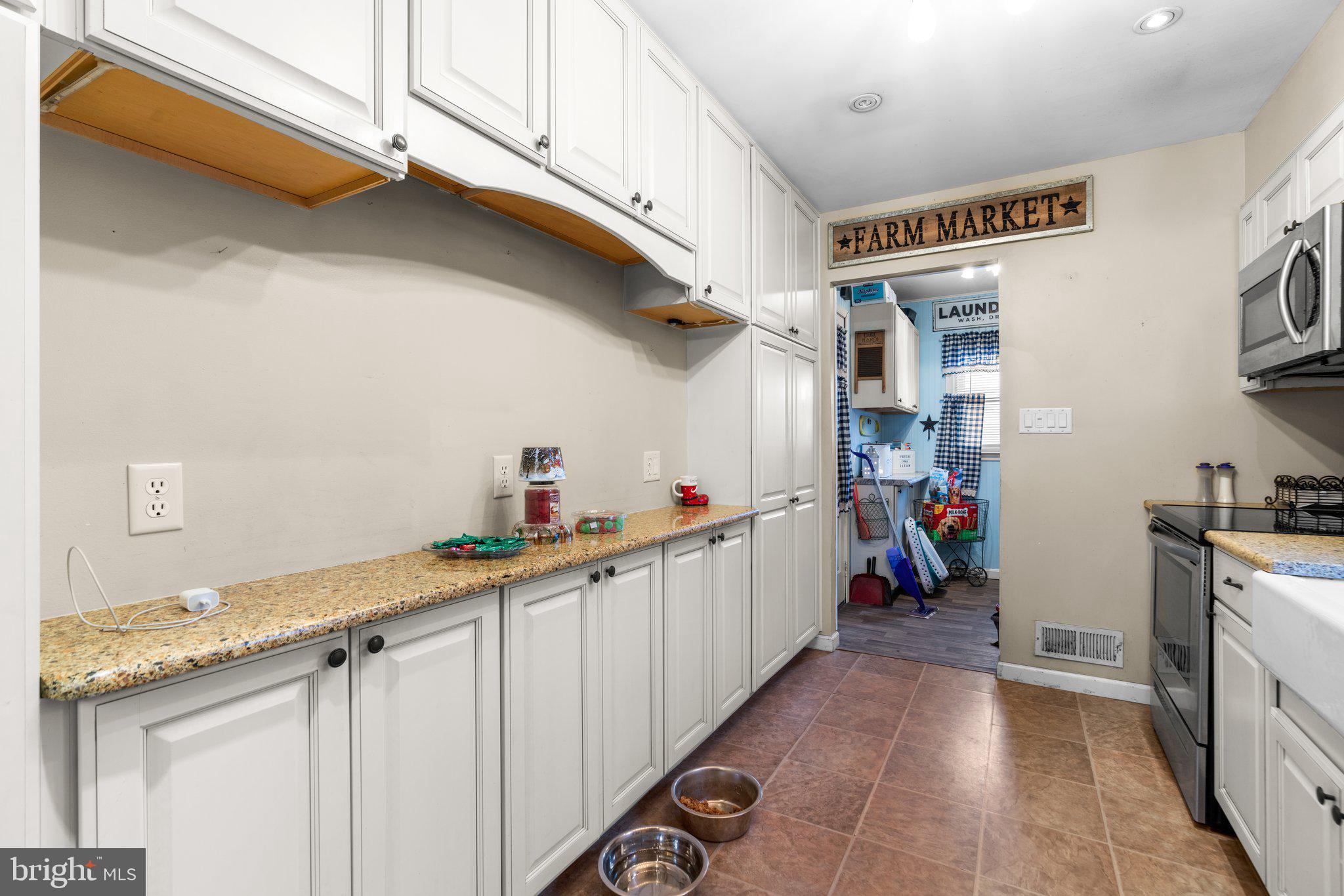 307 Marie Ave