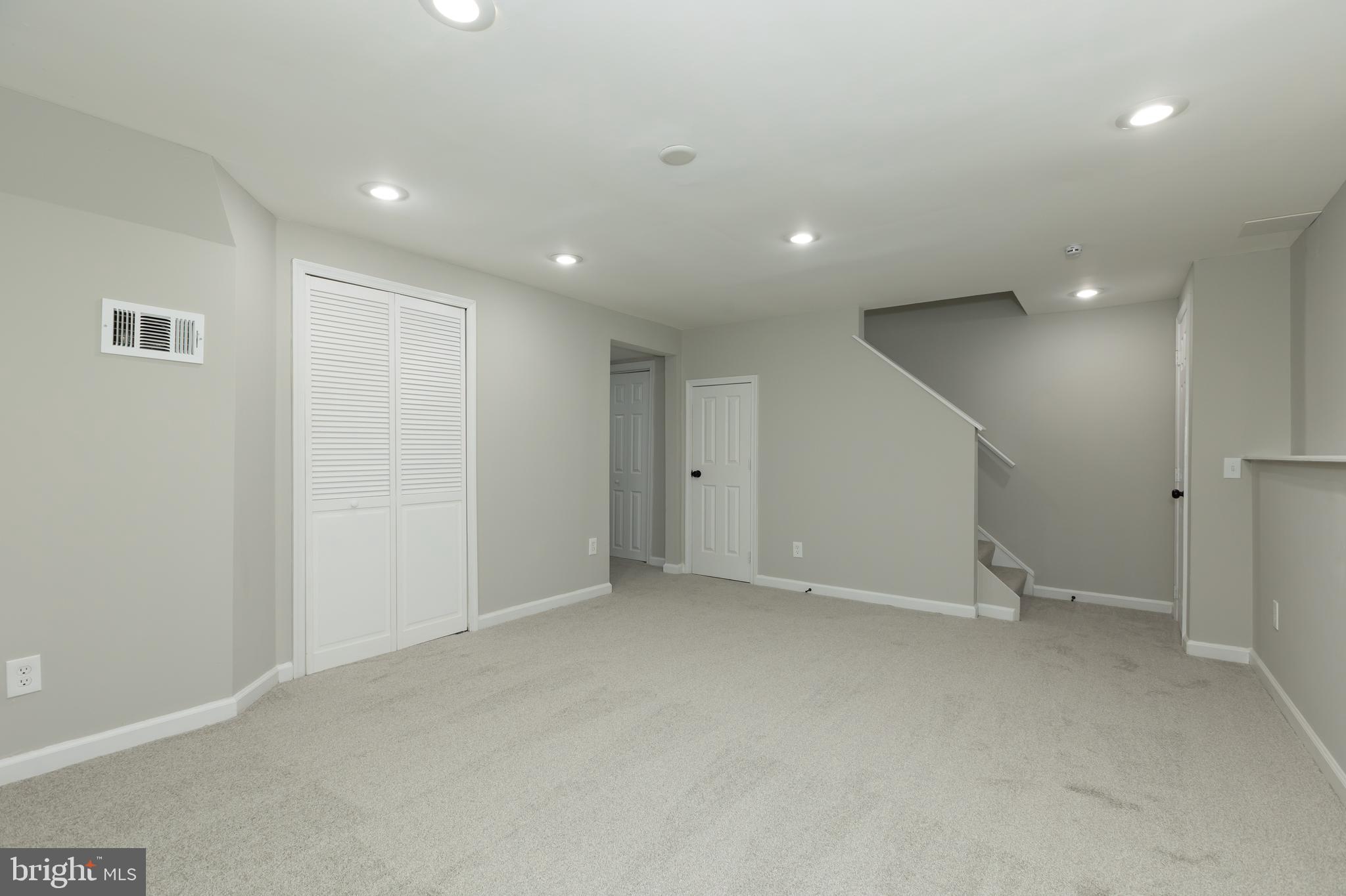 216 Michele Cir