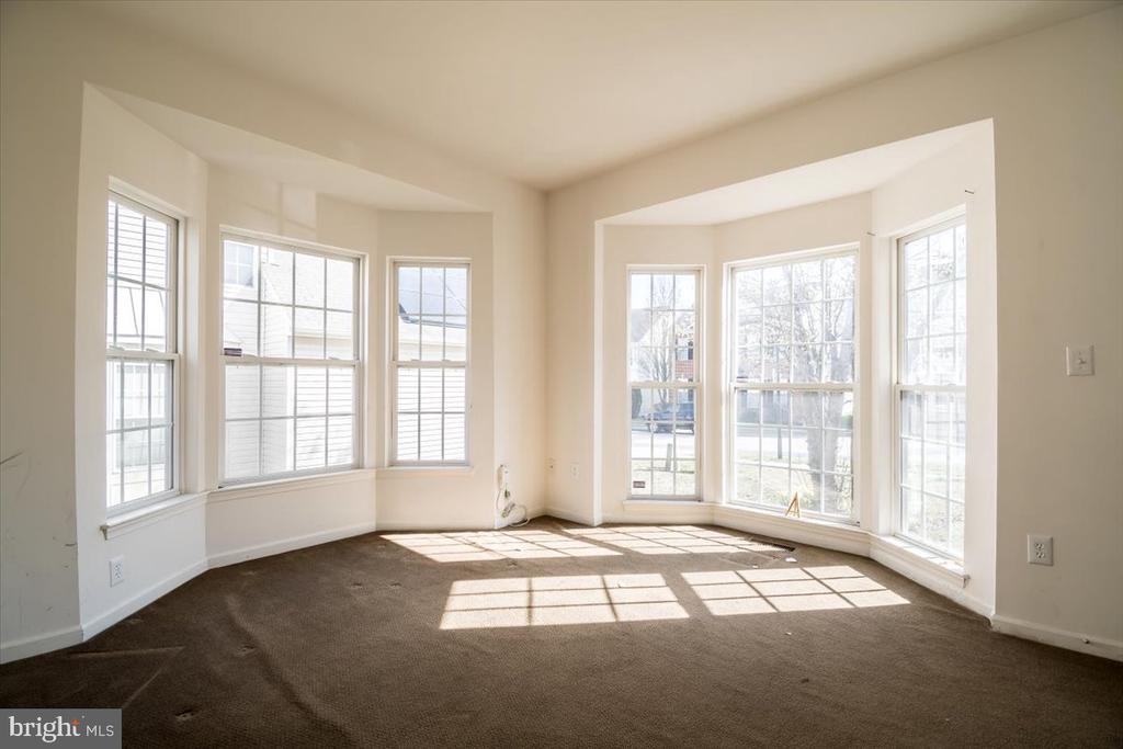 1716 Allerford Dr