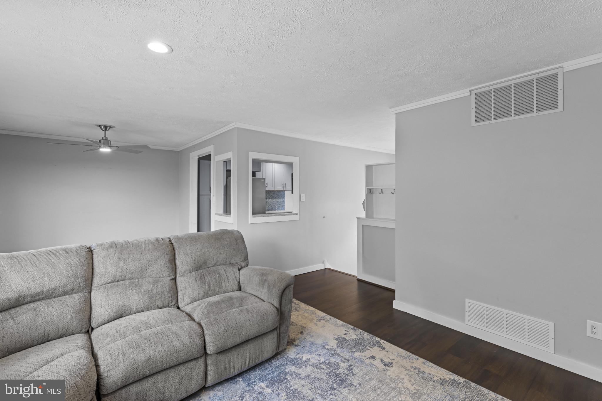 7522 MONTEVIDEO COURT