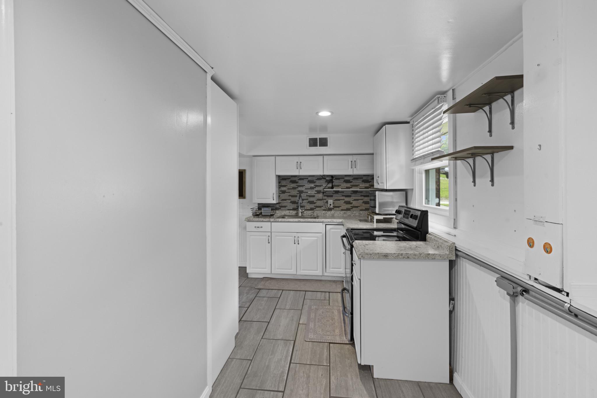 7522 MONTEVIDEO COURT