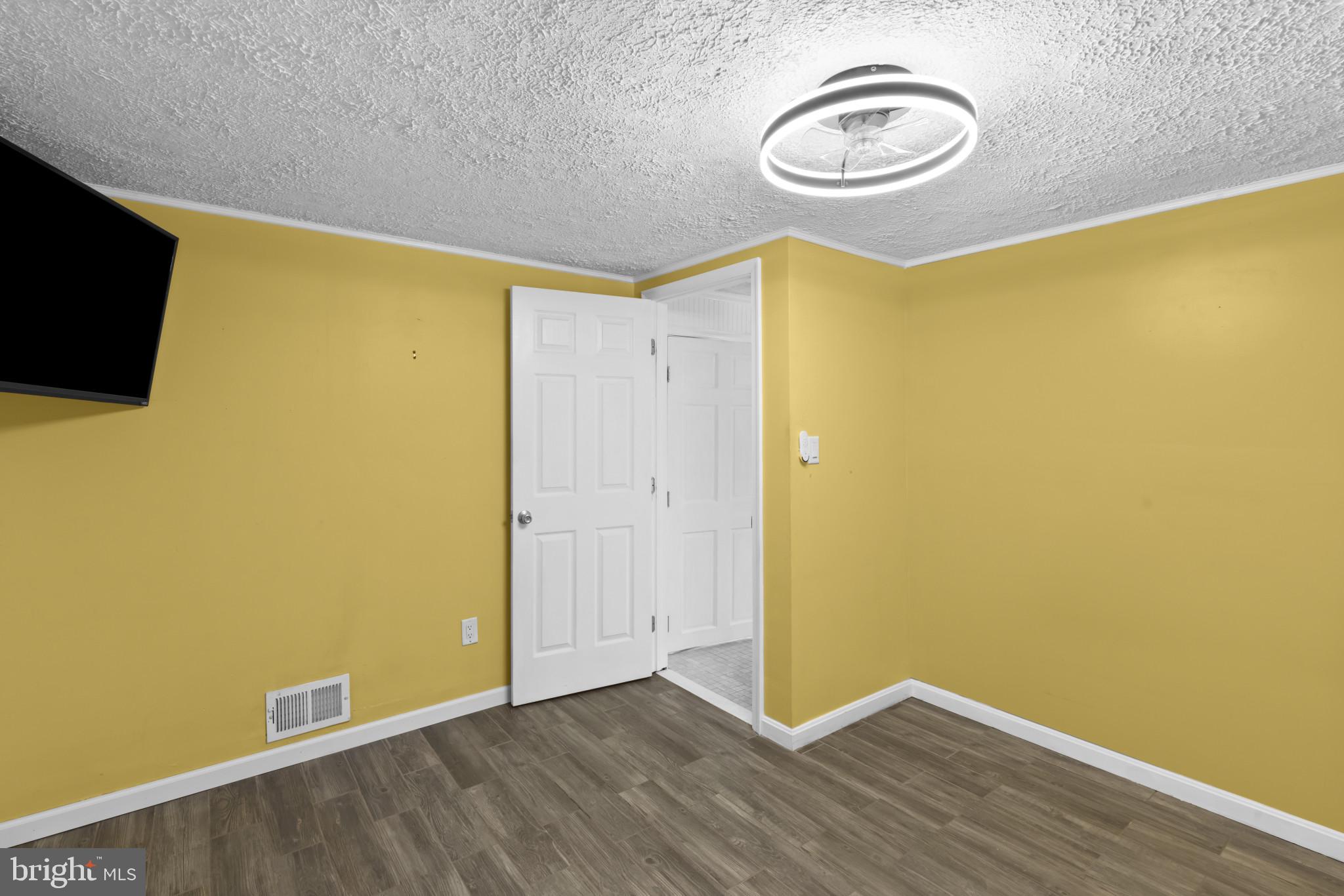 7522 MONTEVIDEO COURT