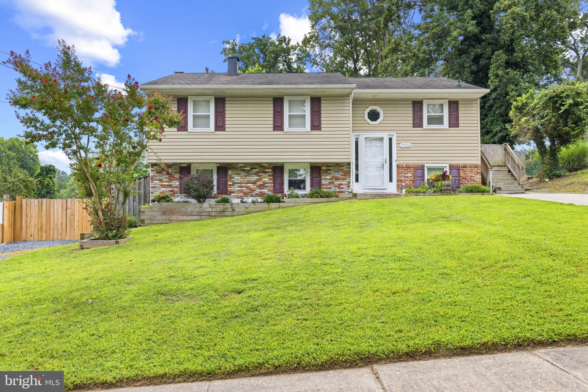 7522 MONTEVIDEO COURT