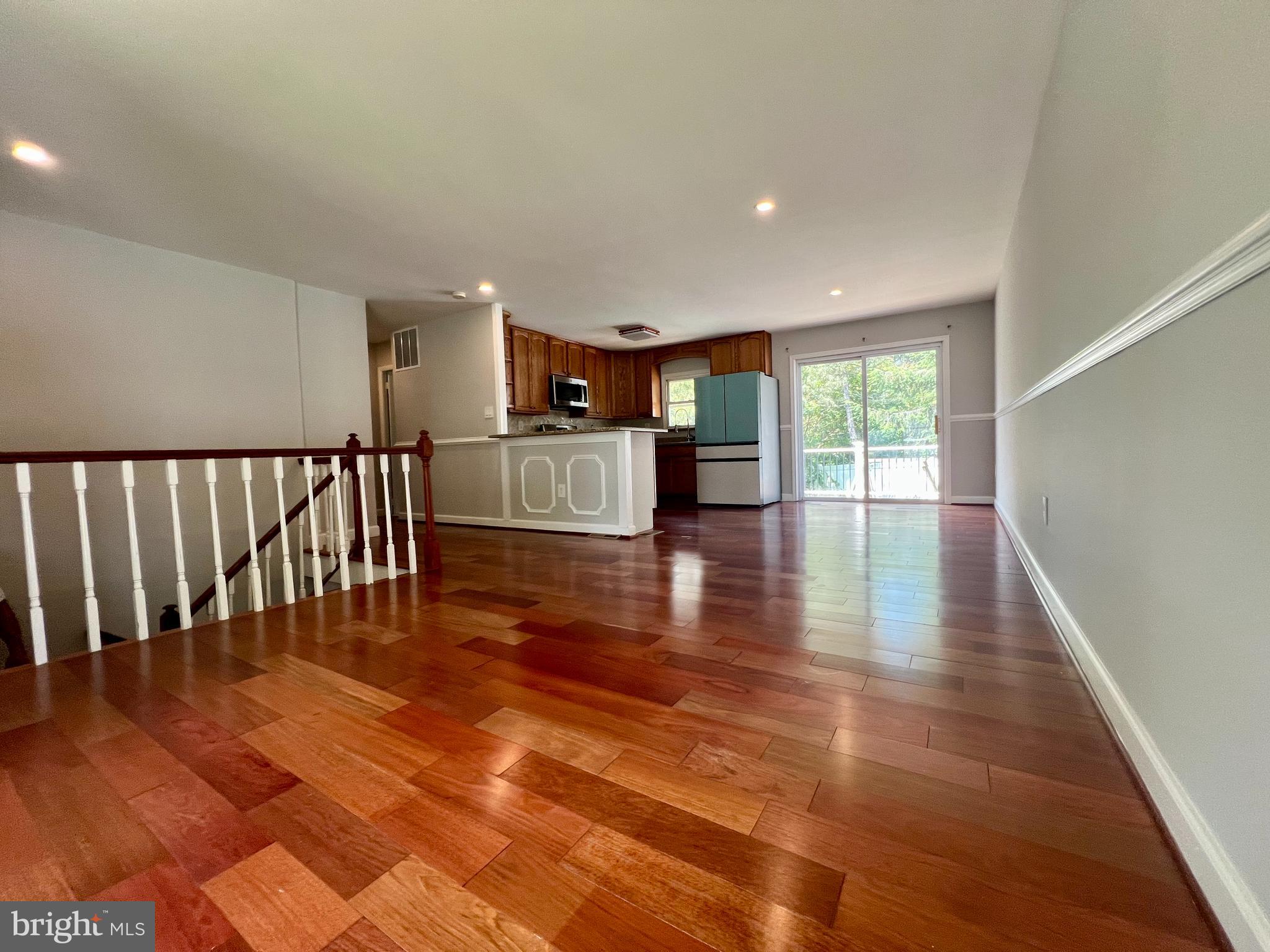 900 PRINCETON TERRACE