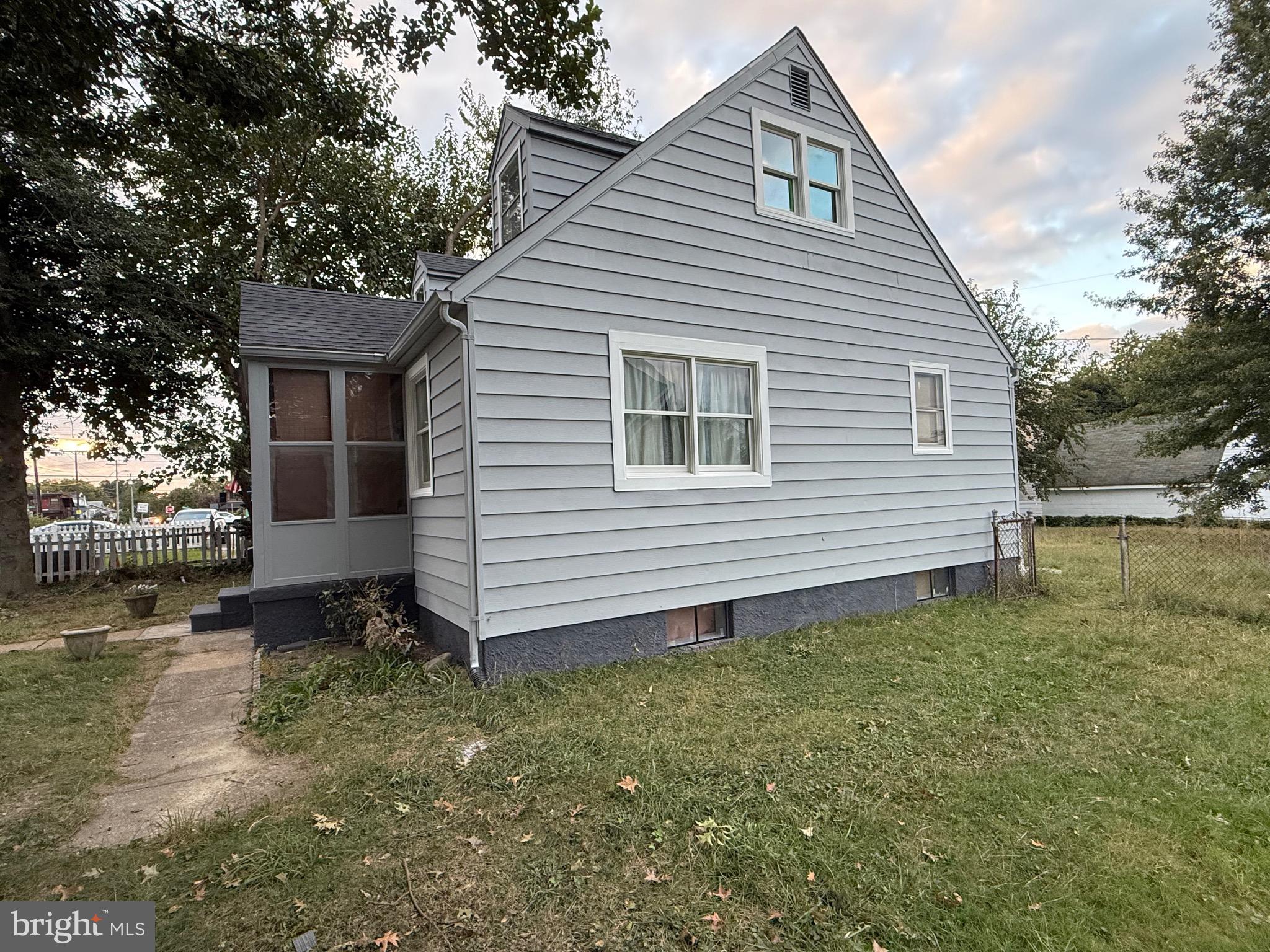 106 TOWNSEND AVENUE