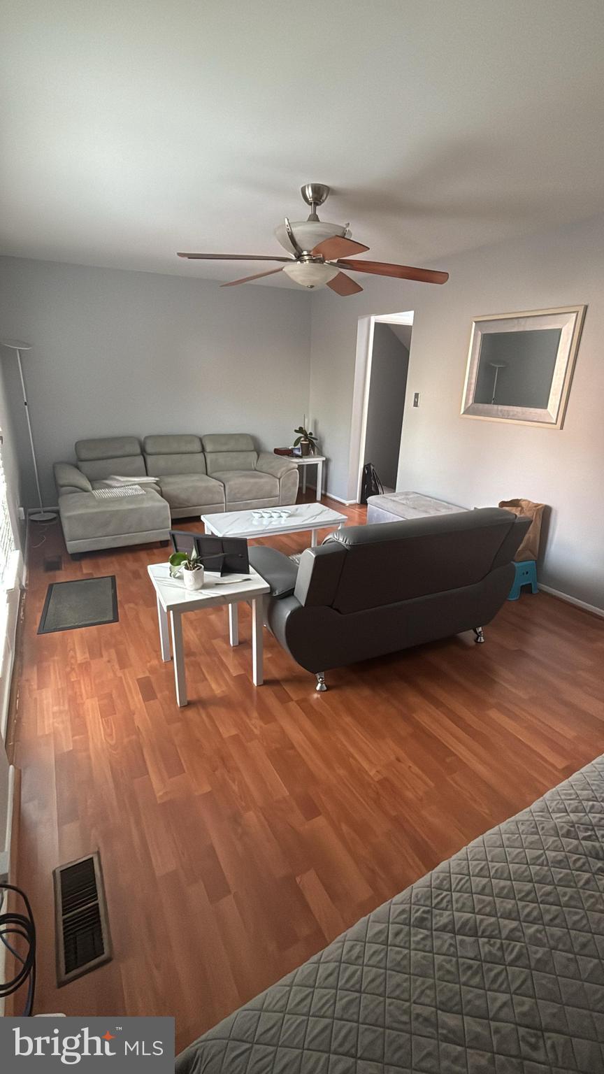 1822 DOVE COURT