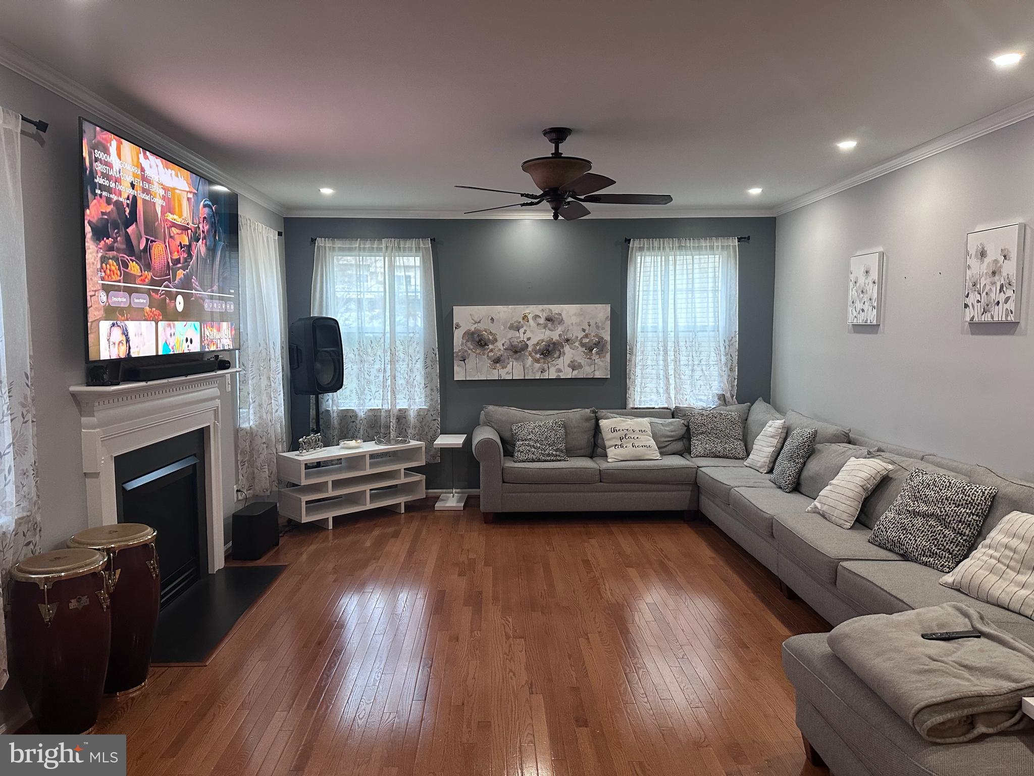 6949 HERITAGE CROSSING