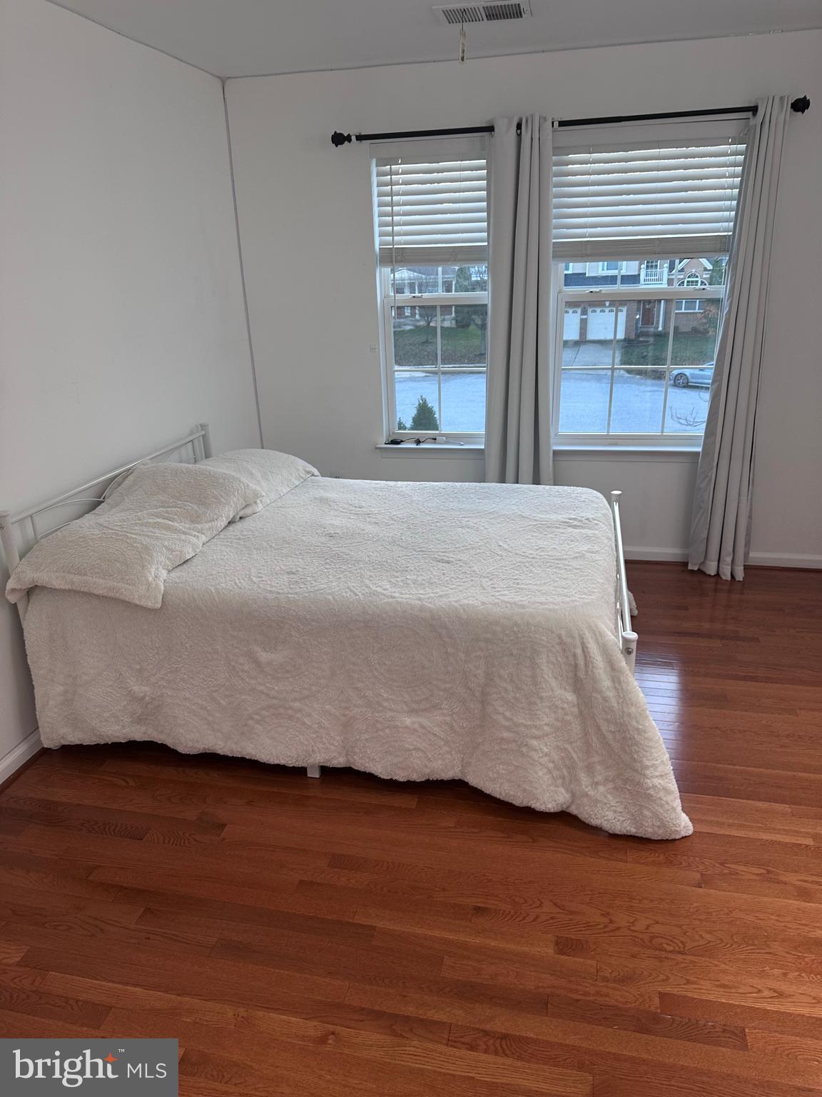 6949 HERITAGE CROSSING