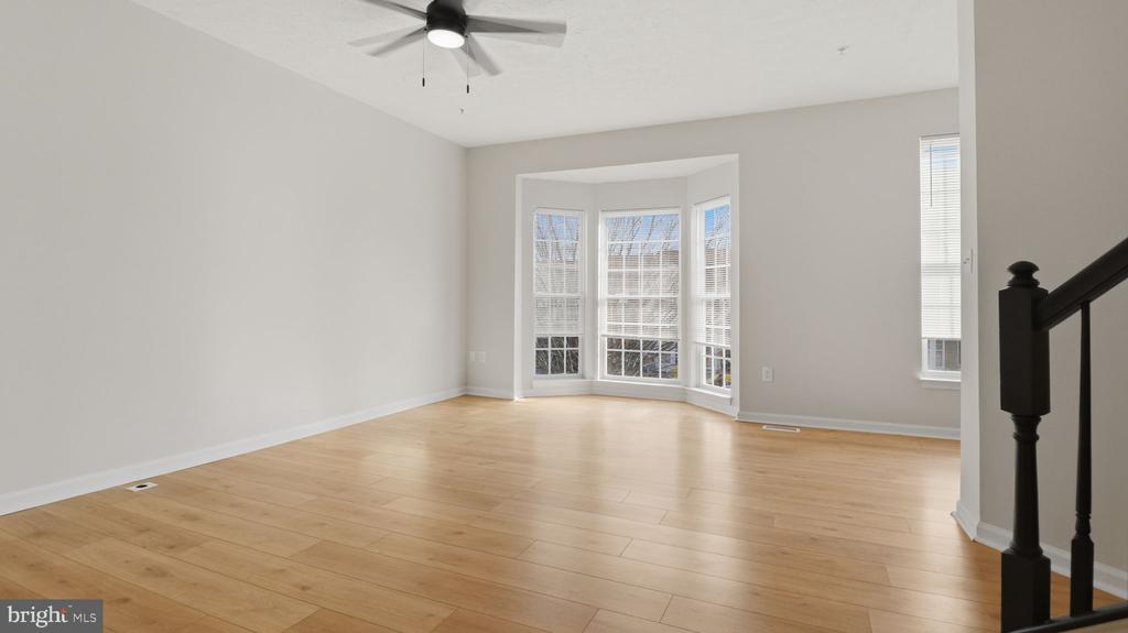 1404 PANGBOURNE WAY