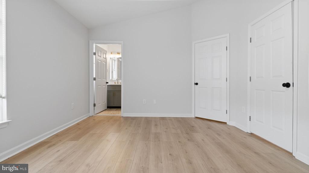 1404 PANGBOURNE WAY