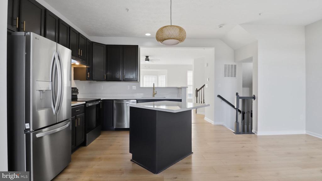 1404 PANGBOURNE WAY
