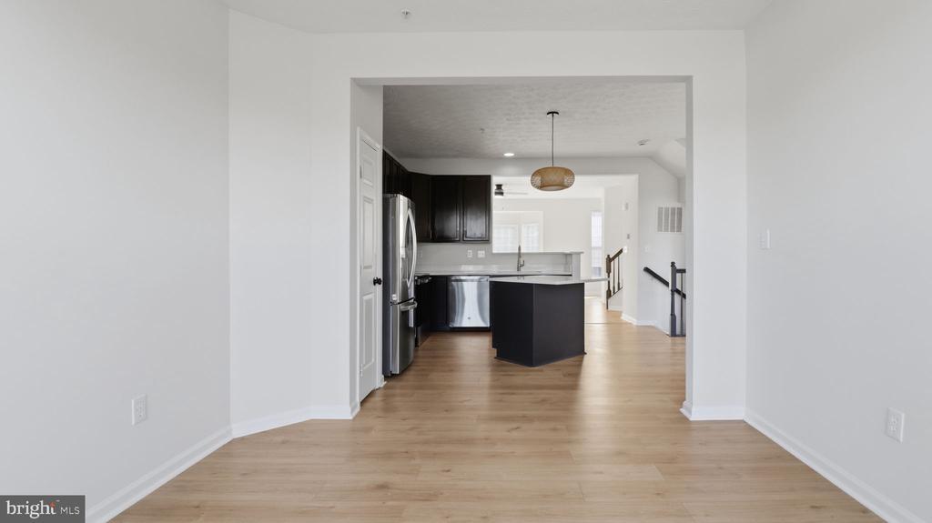 1404 PANGBOURNE WAY
