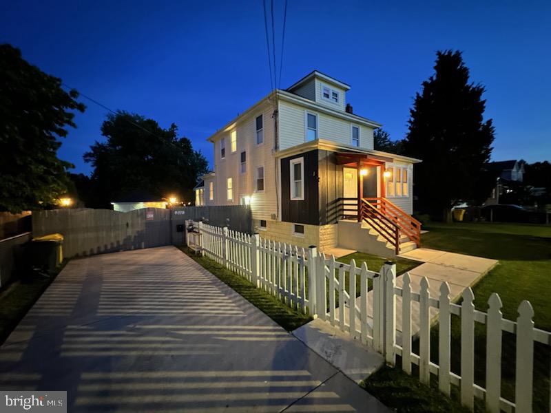 311 TOWNSEND AVENUE