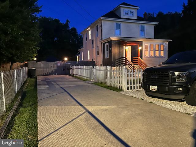 311 TOWNSEND AVENUE