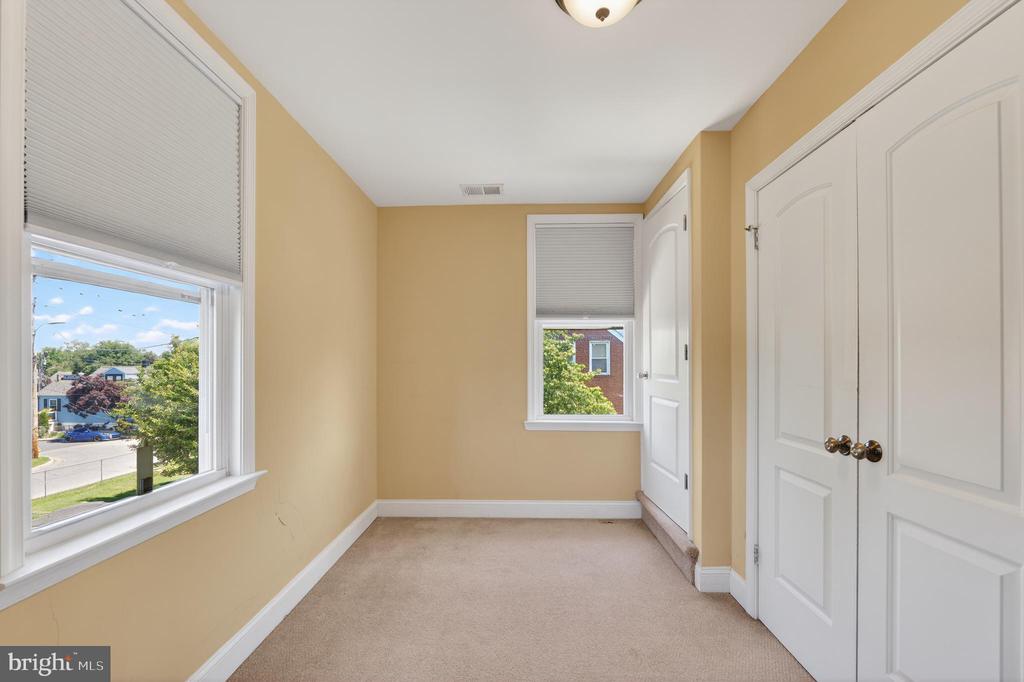 311 TOWNSEND AVENUE