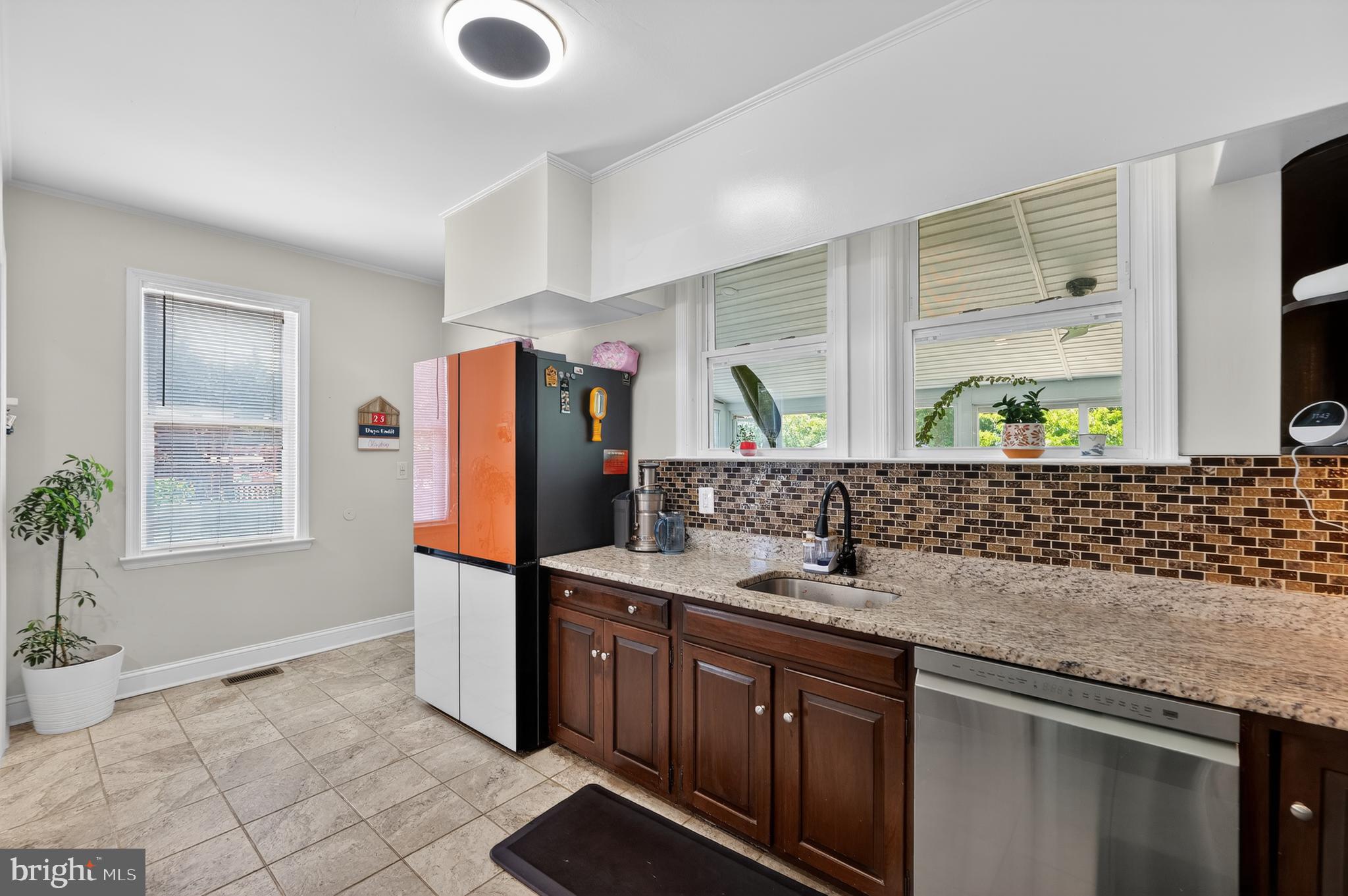 311 TOWNSEND AVENUE