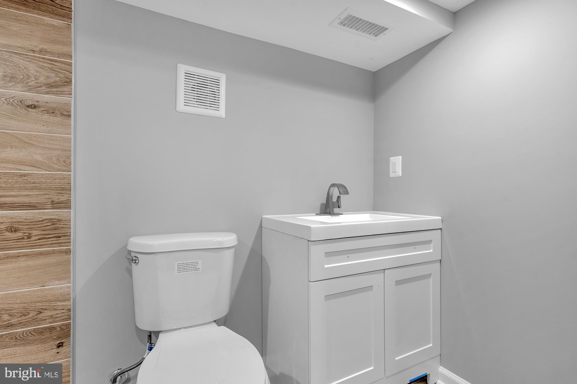 1904 W Fayette STREET