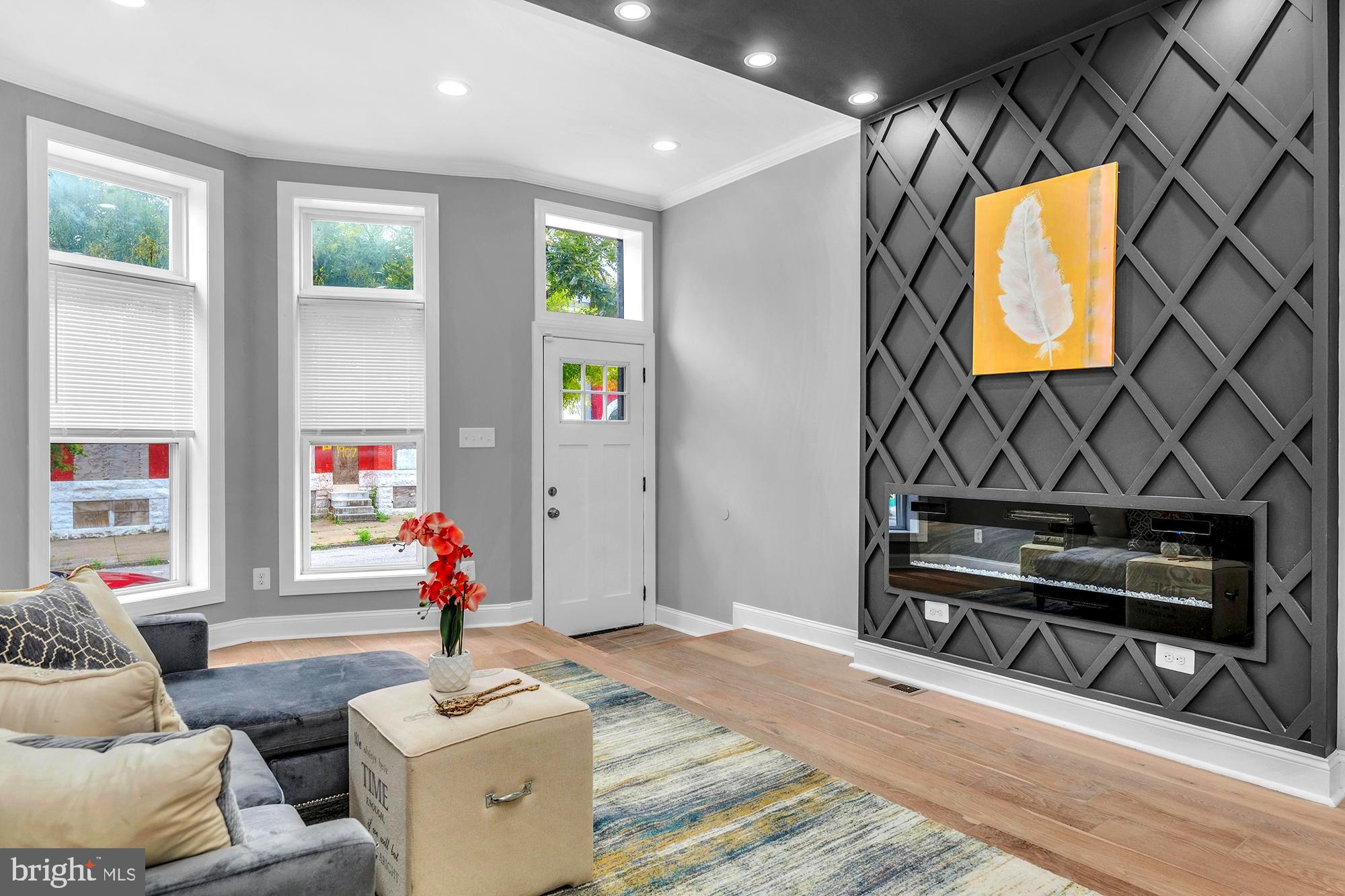 1904 W Fayette STREET