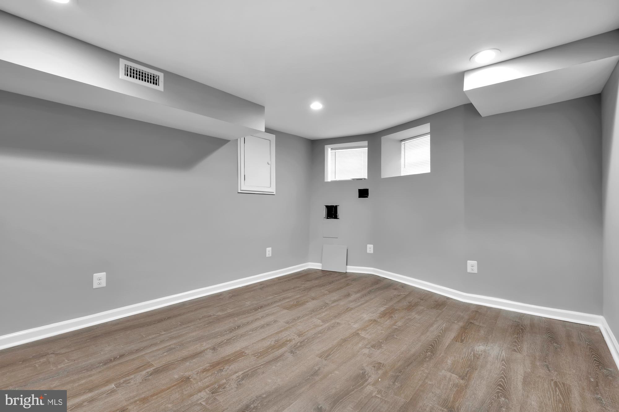 1904 W Fayette STREET