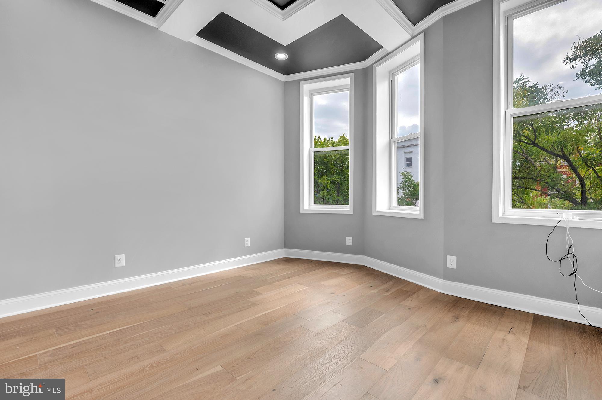 1904 W Fayette STREET