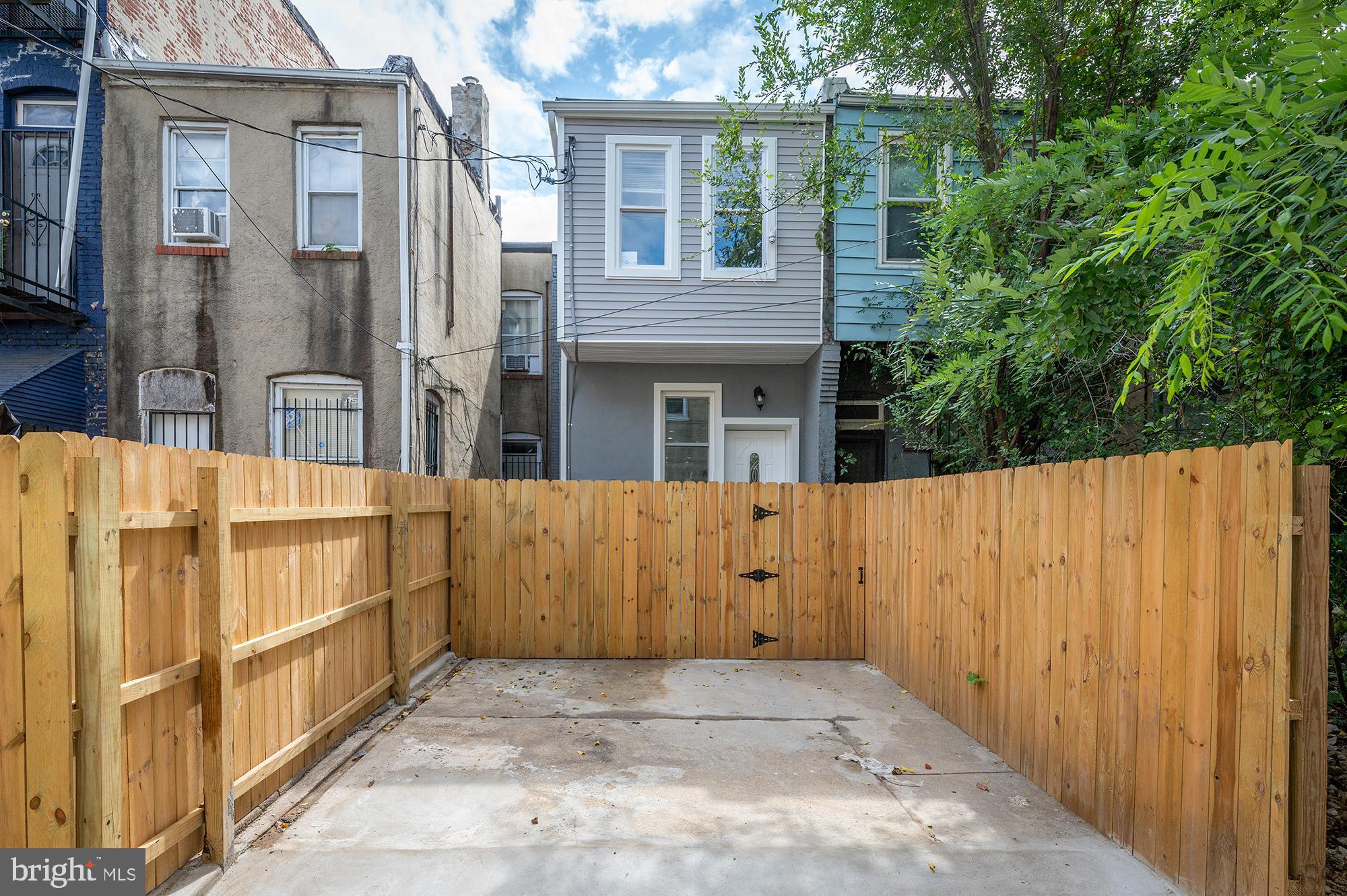 1904 W Fayette STREET