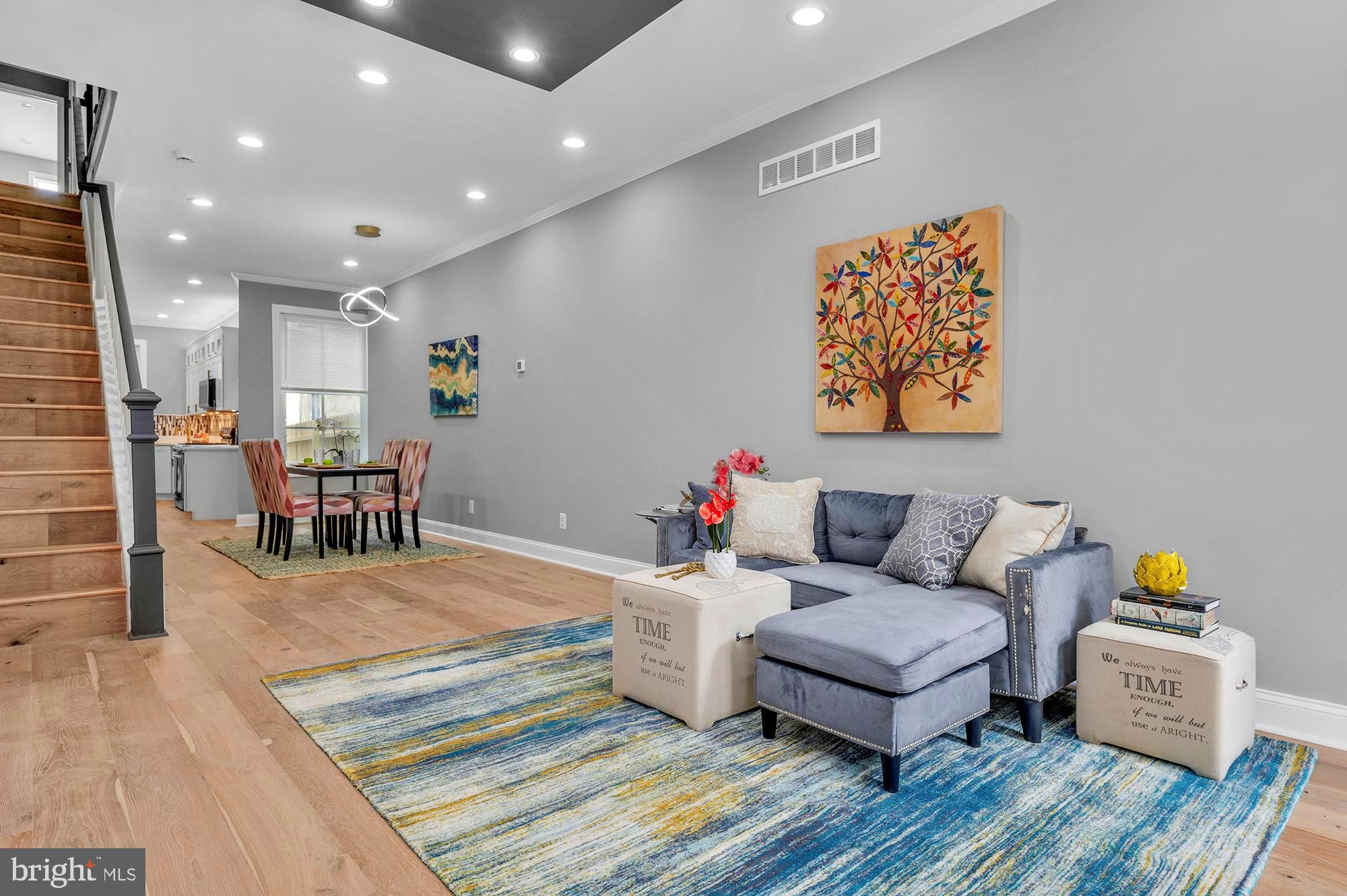 1904 W Fayette STREET