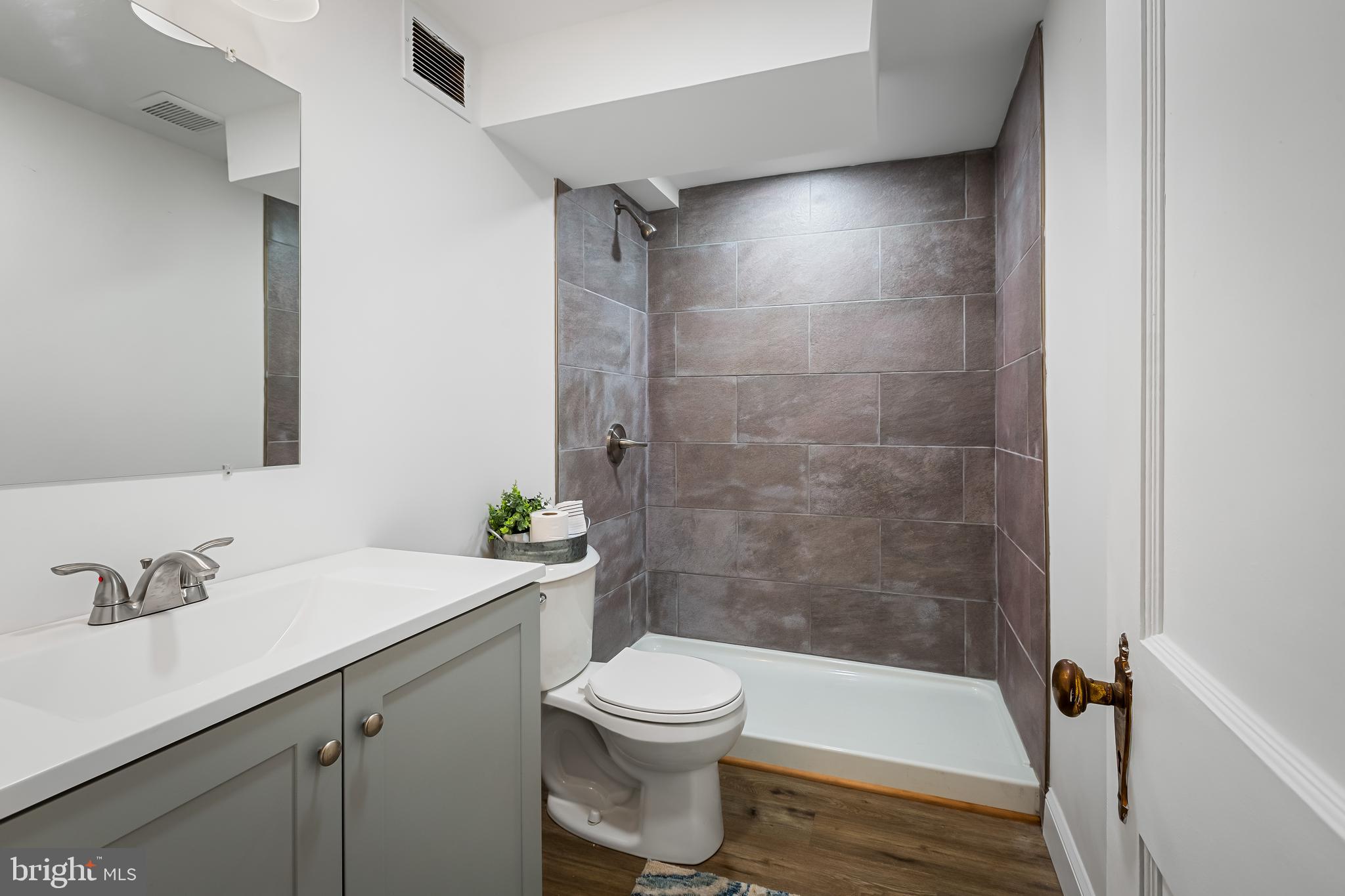 3150 Woodring