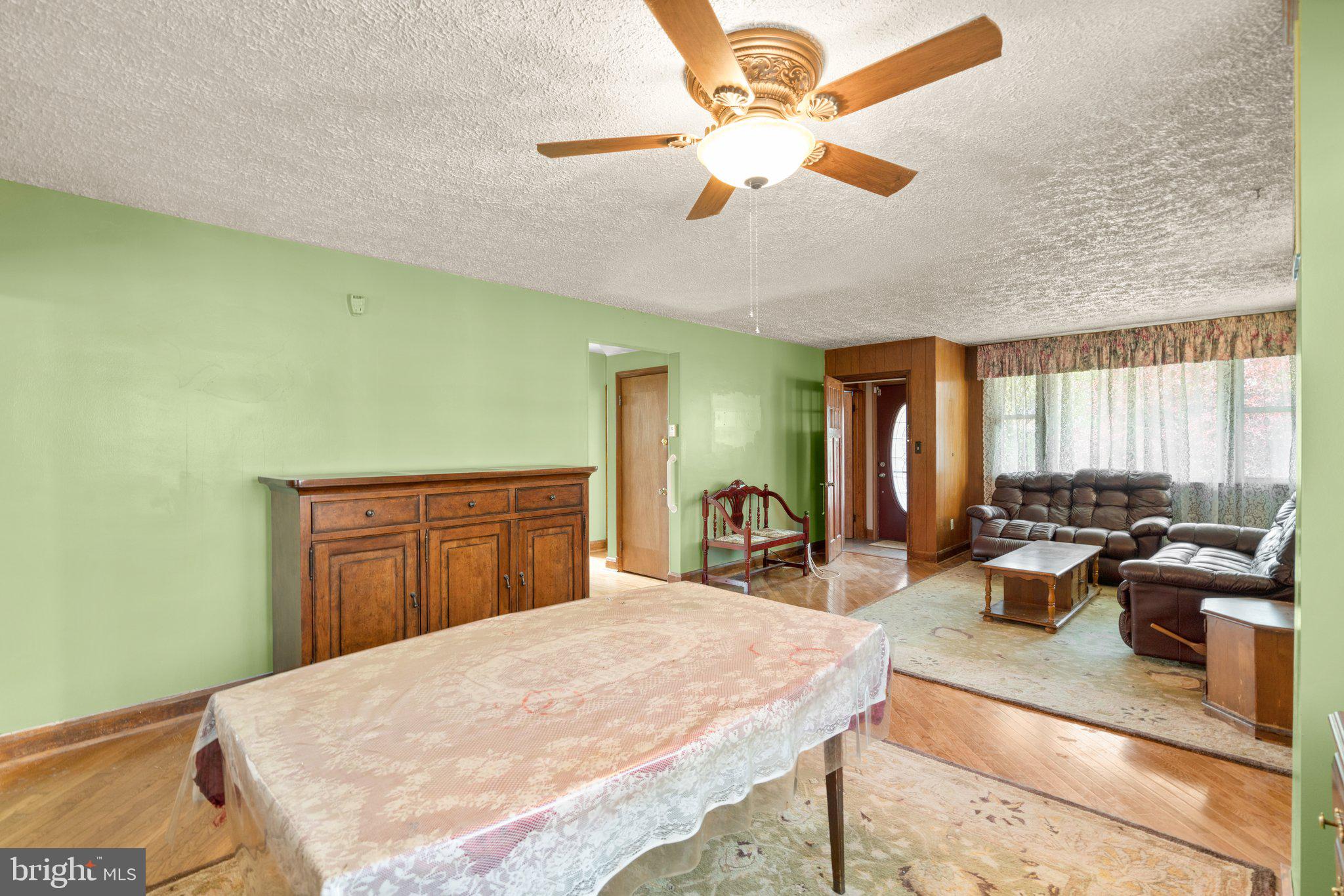 6715 Youngstown Ave.