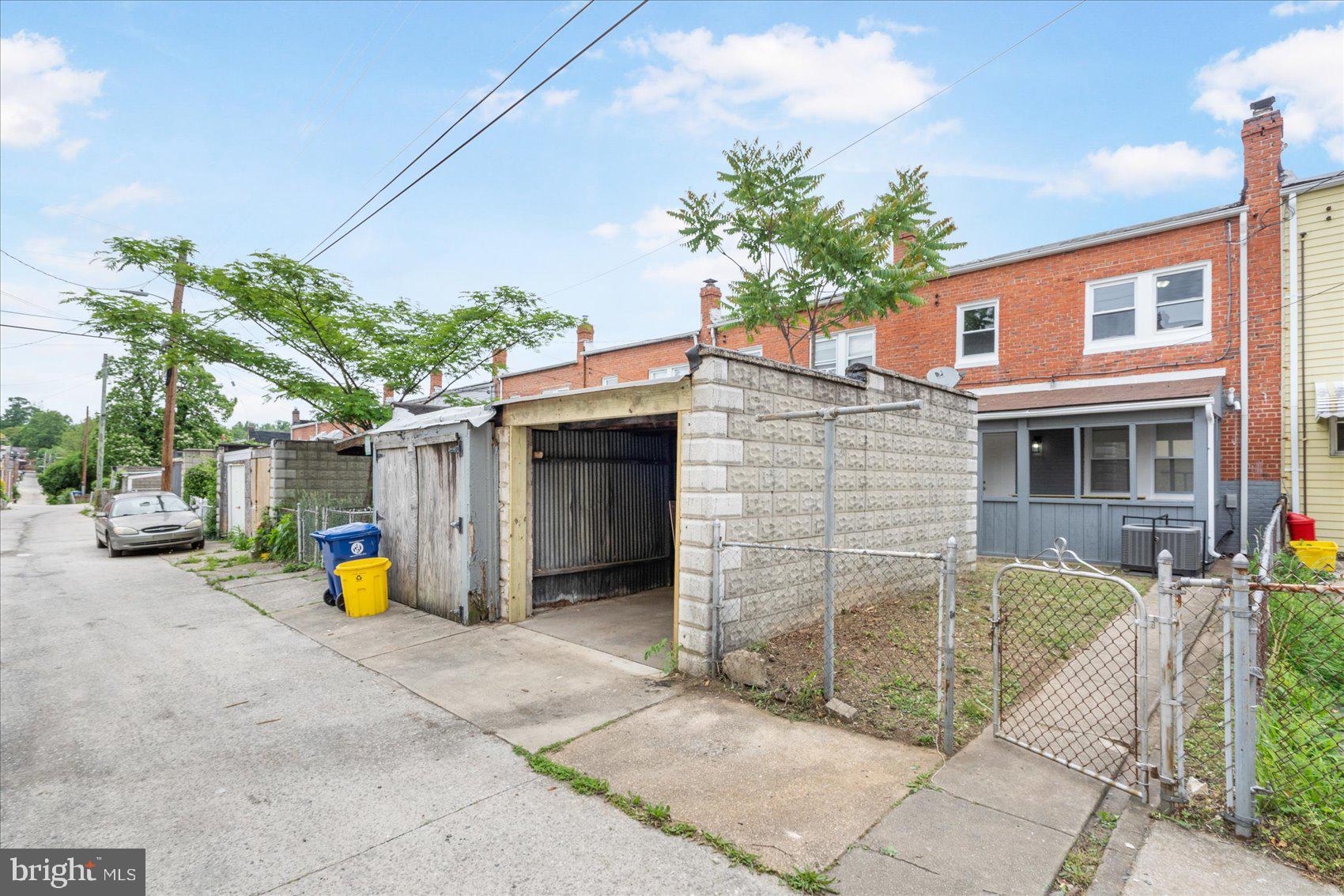 804 Mount Holly St