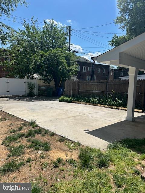 2821 Round Rd