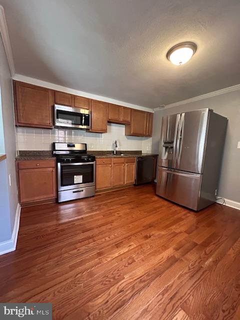 2821 Round Rd