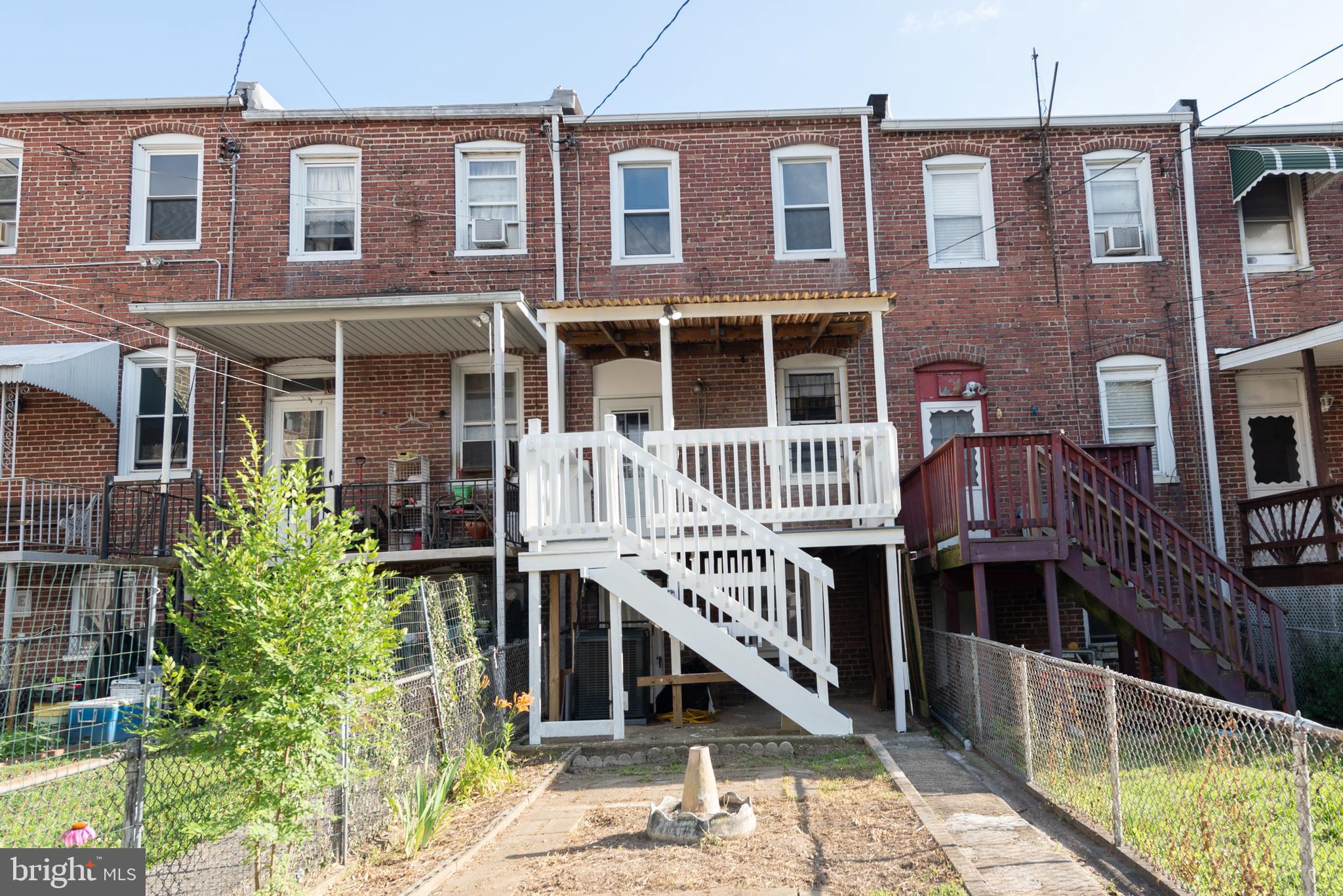 218 Washburn Ave